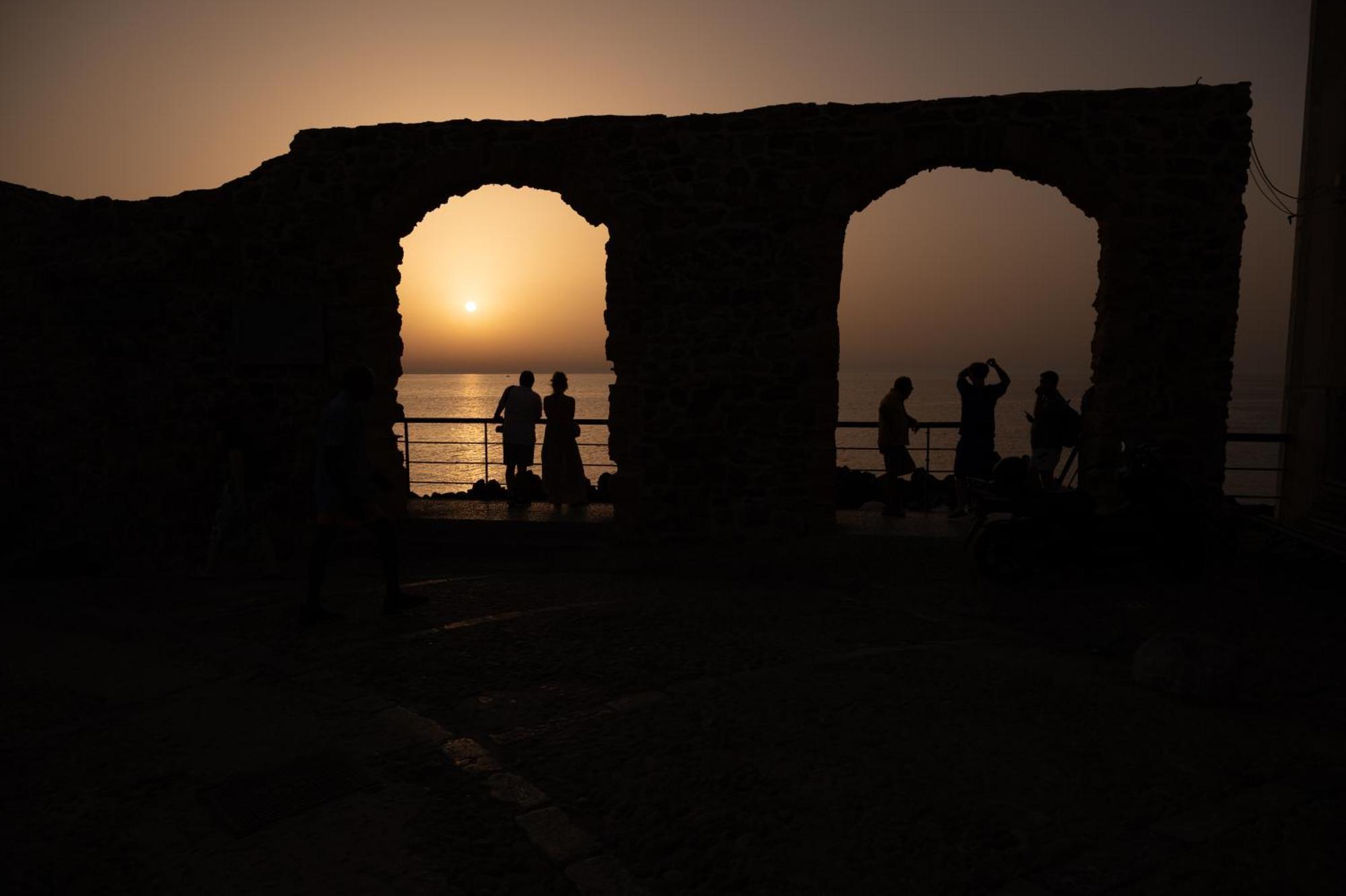 Casa Vacanze Tramonto Alla Marina Cefalù Exteriör bild