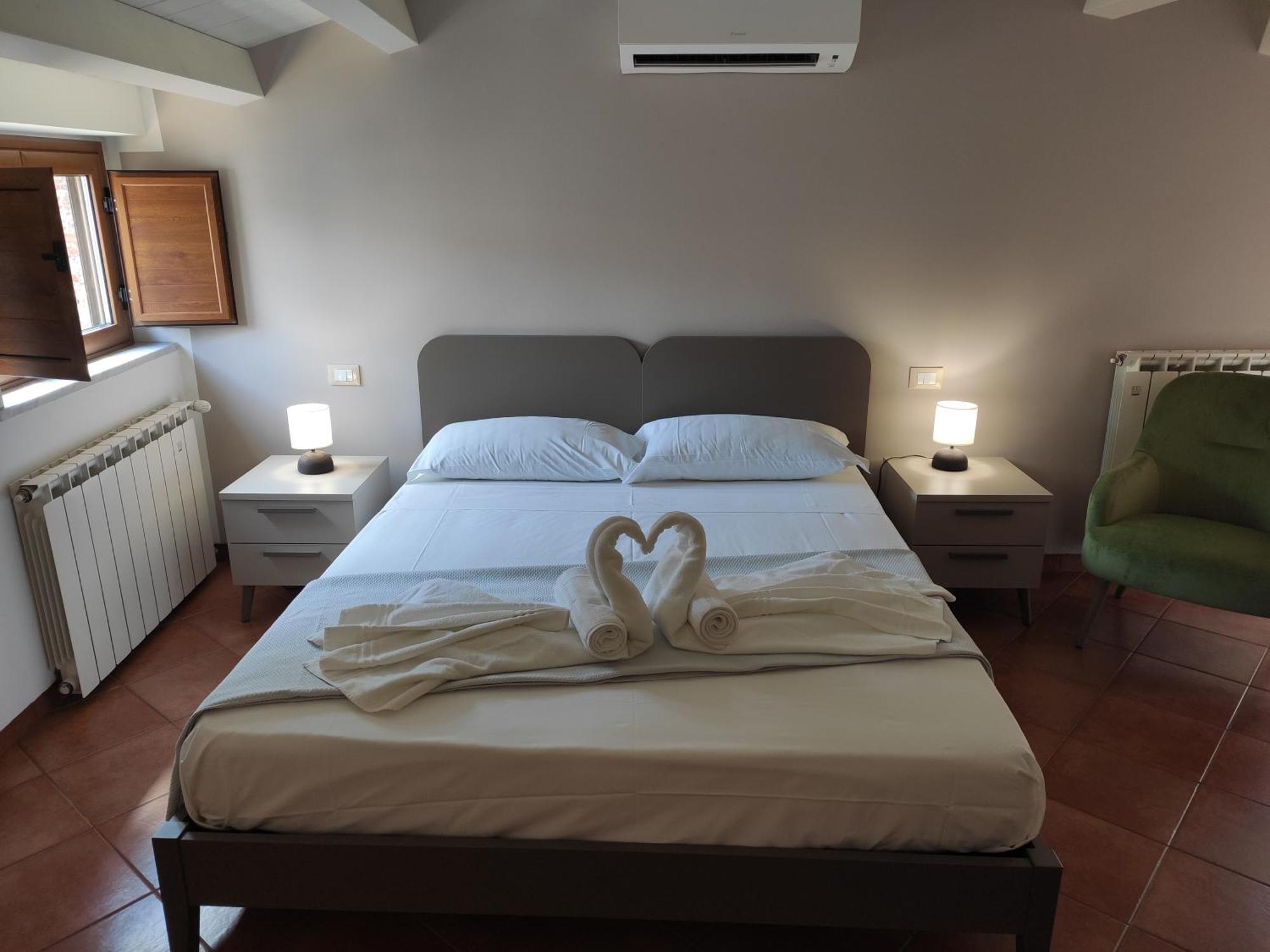 Casa Vacanze Tramonto Alla Marina Cefalù Exteriör bild